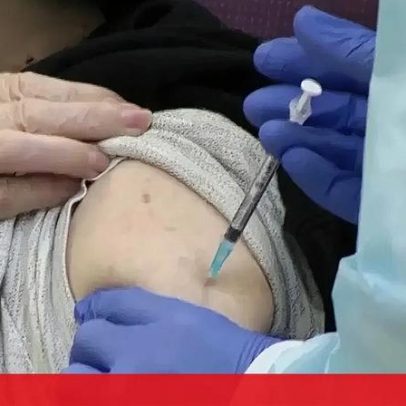 Farmácias com falta de vacinas da gripe para não elegíveis, mostram vídeos
