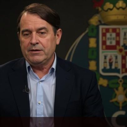 Porto continua a fazer por si em campo; outros dependem de ajudas
