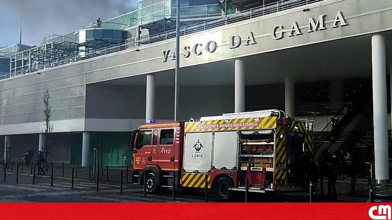 Novas imagens mostram aparelho no Vasco da Gama após incêndio num restaurante