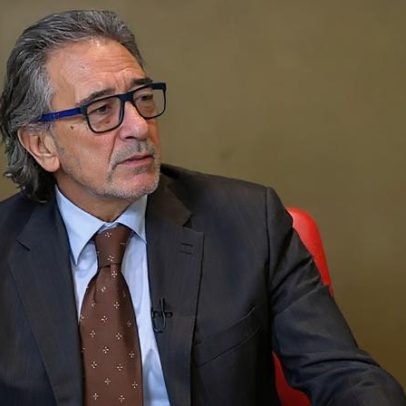 Benfica procura vencer com cinco médios, diz Rodolfo Reis