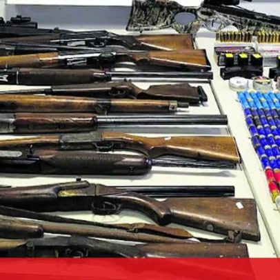 GNR detém homem por ameaçar ex-mulher e filhos com besta e armas de fogo