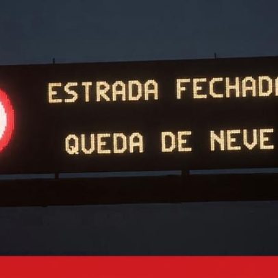 Queda de neve fecha os acessos à Serra da Estrela