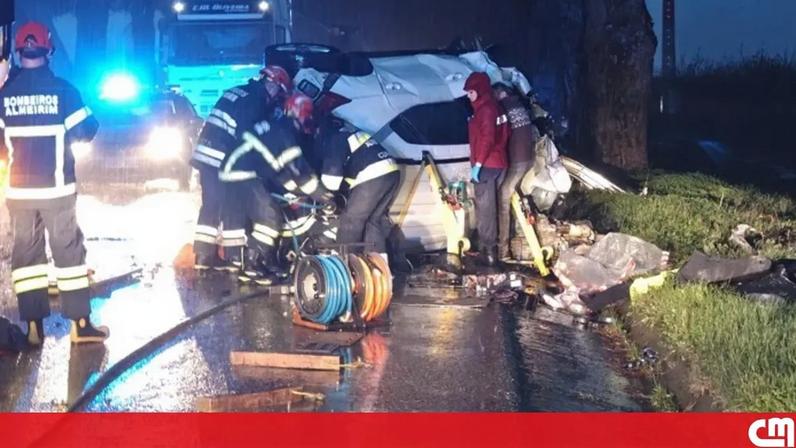 Colisão entre carro e trator em Almeirim deixa morto e dois feridos