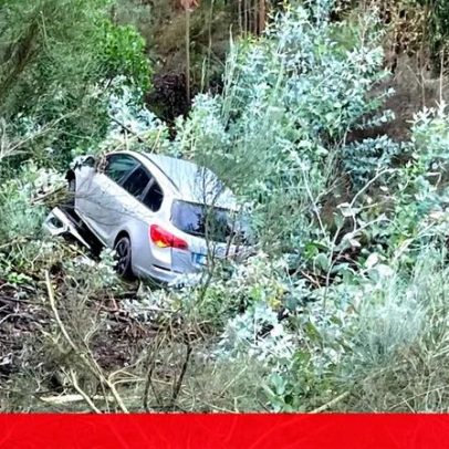 Homem fica ferido após despiste de carro em Arouca
