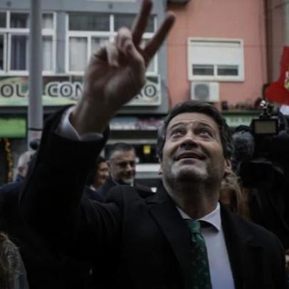 Homem detido pela PSP ao avançar com martelo contra Ventura