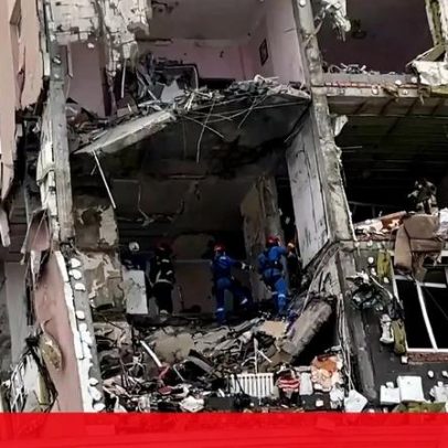 Edifícios danificados em Kiev após ataques russos com mísseis e drones