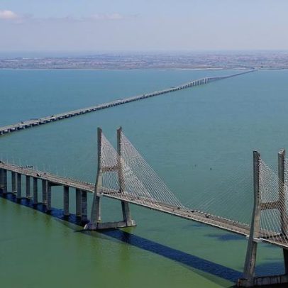 Corpo de mulher encontrado a flutuar no Rio Tejo, Lisboa