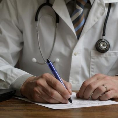 Médicos tarefeiros dizem que urgências só funcionam por causa do seu trabalho