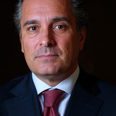 Ex-empresário de futebol José Veiga e mais oito acusados de corrupção