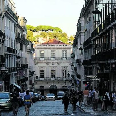 Bem-estar dos portugueses mantém-se estável em 2024