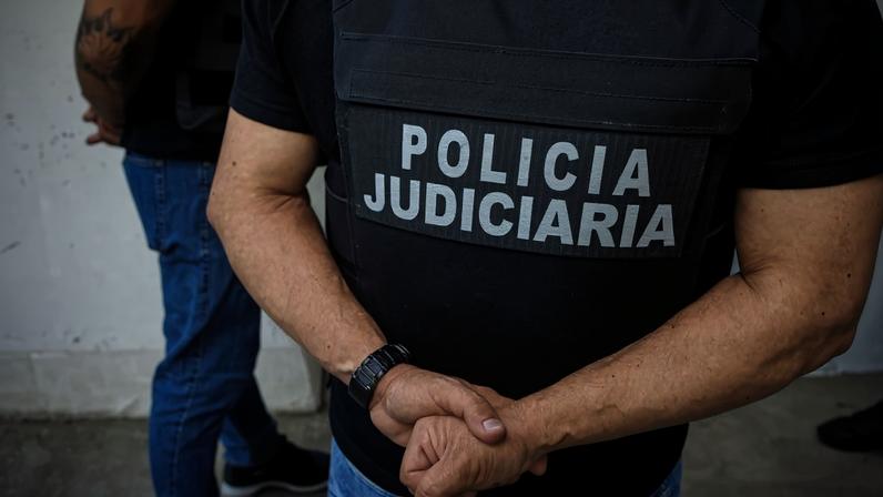 Detido suspeito de burla com prejuízo de quase 700 mil euros a empresa italiana