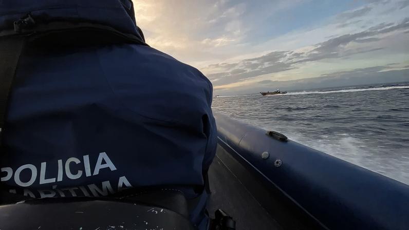 Pescador morre após queda de arribas junto ao Farol da Ponta do Altar, Ferragudo