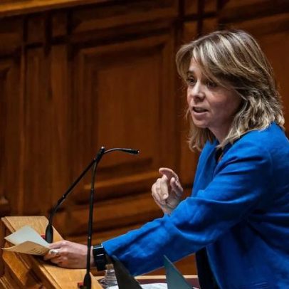 Catarina Martins apela a valores do Natal contra portugueses de olhos no chão