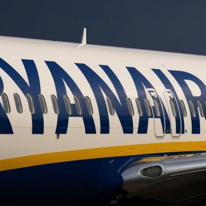 Turbulência em voo da Ryanair para Tenerife deixa feridos