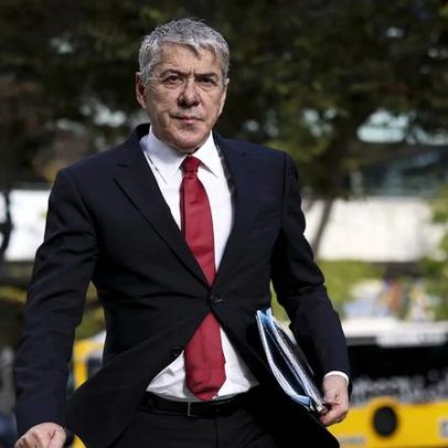 Tribunal diz que não existe risco de Sócrates fugir do país