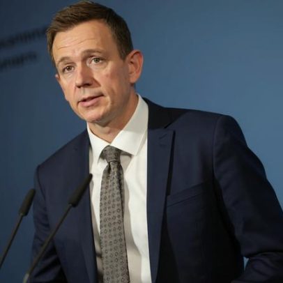 Dinamarca propõe proibir burca e niqab em escolas e universidades