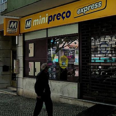 Homem armado rouba 550 euros em supermercado em Almada