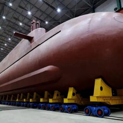 Coreia do Norte revela imagens do primeiro submarino movido a energia nuclear