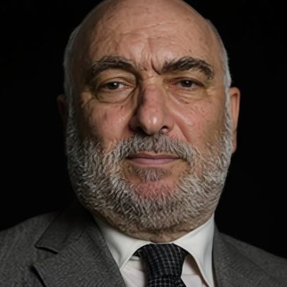 Entre cravos e rosas: análise de contexto político e social