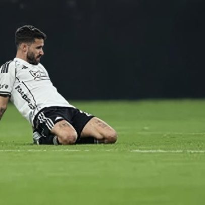 Rafa Silva decide abandonar o Besiktas e mira regresso ao Benfica