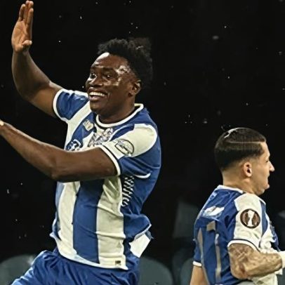 Porto vence Malmö por 2-1 num jogo com sinais que vão além das contas