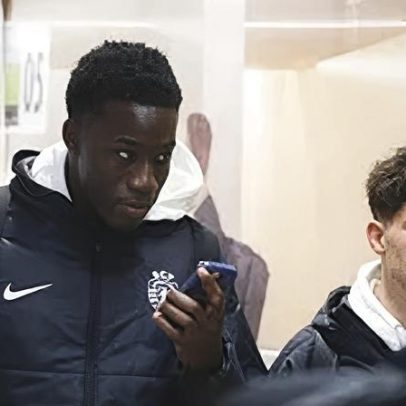 Rodrigo Ribeiro, Blopa e Flávio Gonçalves convocados pelo Sporting em Guimarães
