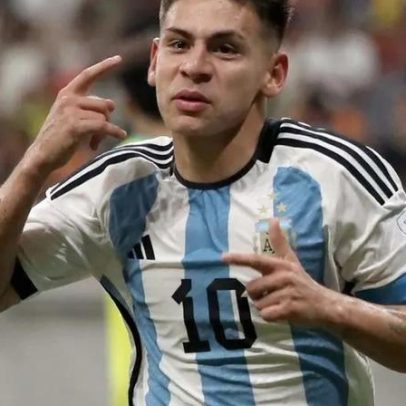 Bayer Leverkusen devolve Echeverri ao Manchester City