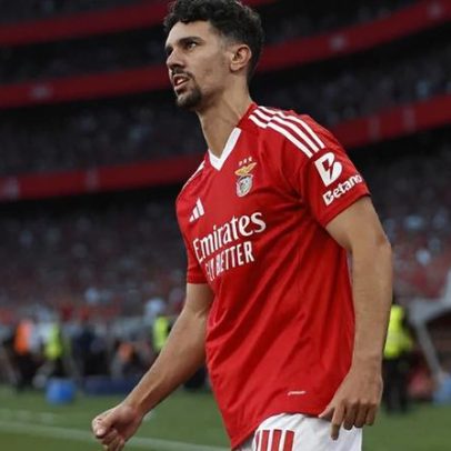 Tomás Araújo mantém lugar e Pavlidis volta ao onze do Benfica