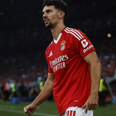 Tomás Araújo garante lugar e Pavlidis regressa ao onze do Benfica