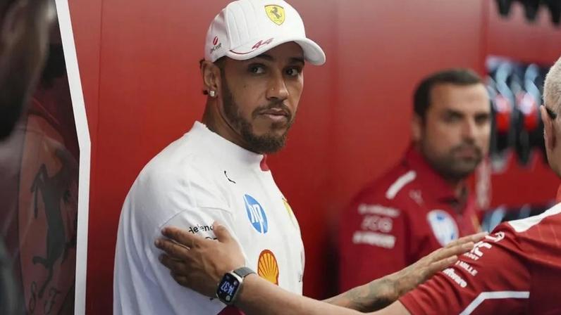 Lewis Hamilton • Foto: EPA