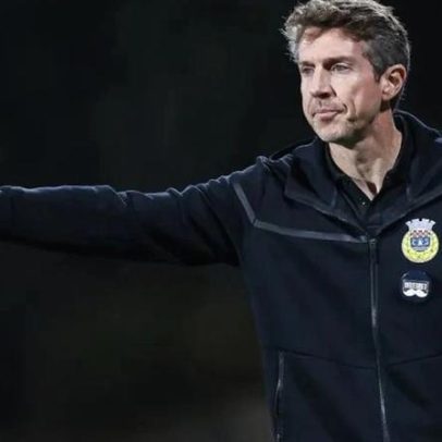 Arouca analisa o futuro de Vasco Seabra