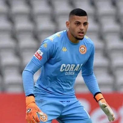 Kaique afirma não ser herói e celebra defesa de pênaltis