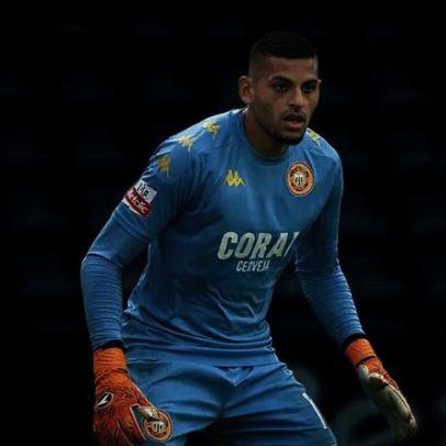 Kaique diz que não é herói e ficou feliz por defender pênaltis
