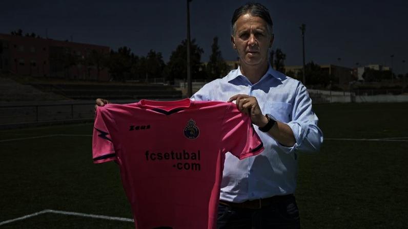 Mário Leandro acusado de recorrer a imigrantes ilegais para subir de divisão