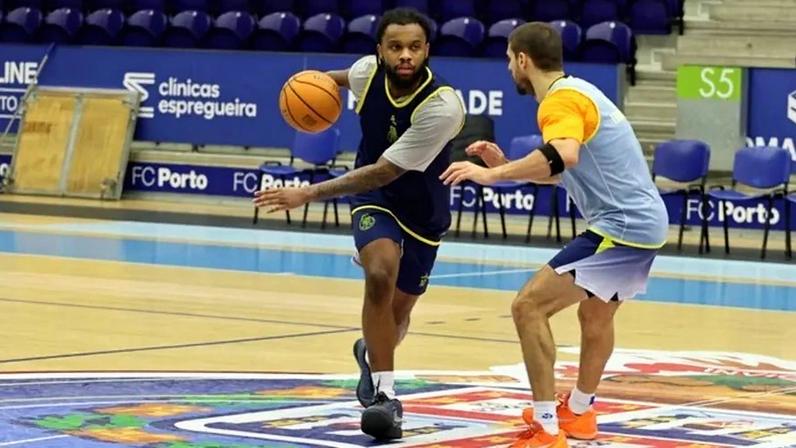 Corey Allen já treina no FC Porto