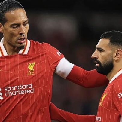 Van Dijk comenta situação de Salah: todos têm de render