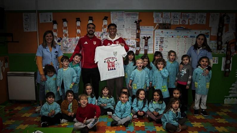 Alunos receberam os atletas com entusiasmo