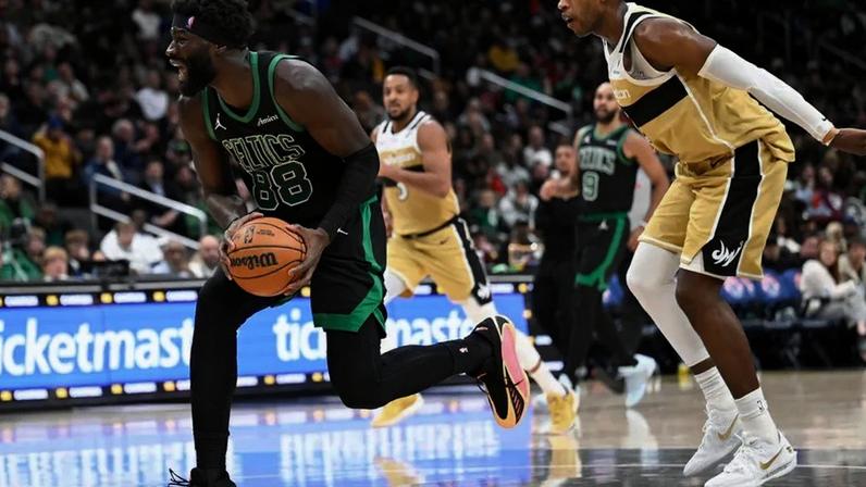 Neemias Queta soma 17 pontos na vitória dos Celtics em Washington