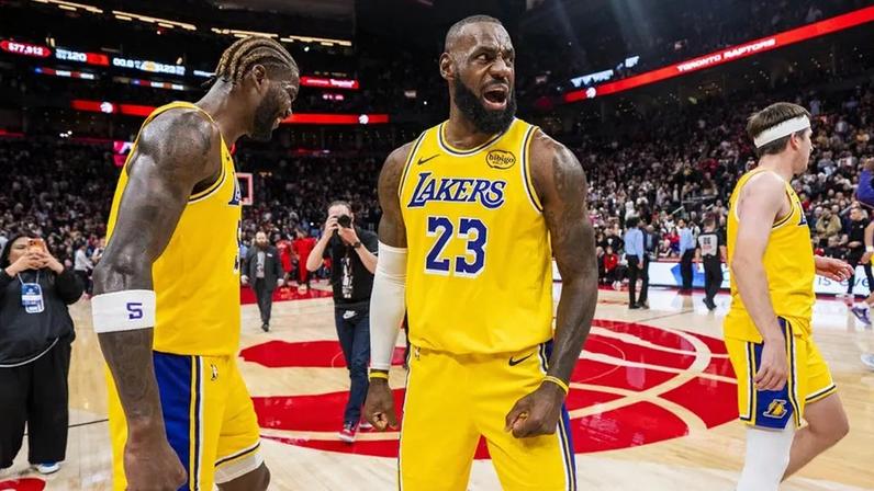 LeBron fica abaixo de 10 pontos em jogo 1.297; Lakers vencem no fim