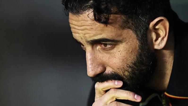 Médio do Man United vê-se farto de Ruben Amorim e procura saída