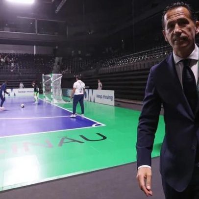 Pedro Proença chega às Filipinas para apoiar a final do futsal feminino