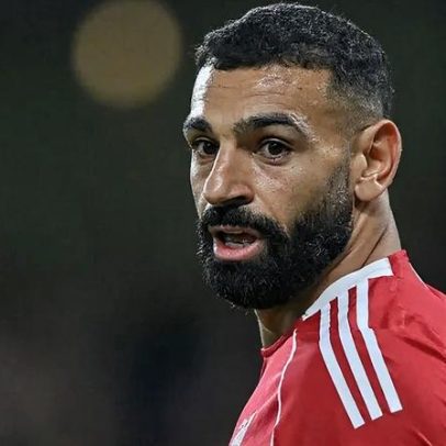 Salah afirma que o Liverpool o atirou para debaixo do autocarro