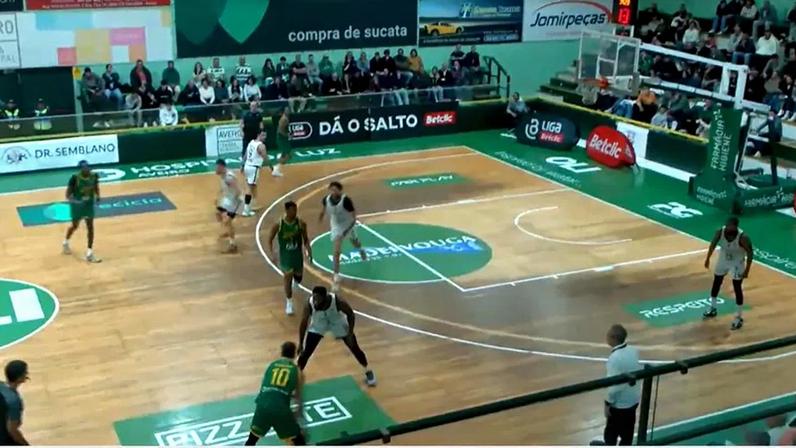 Jogo palpitante em Esgueira