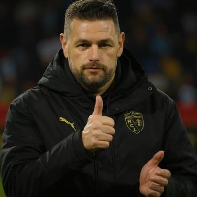 Treinador do líder da Ligue 1 elogia treinadores portugueses: temos de trabalhar