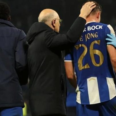 Luuk de Jong viaja para a Holanda para cirurgia