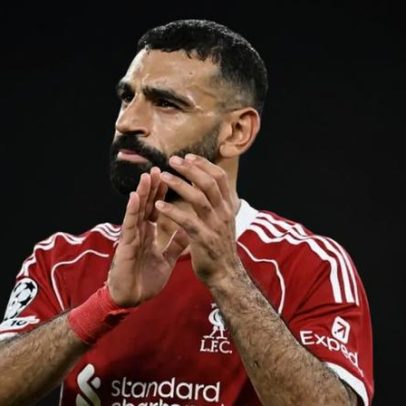 Figuras do Liverpool criticam Salah por estar demasiado bom para o banco