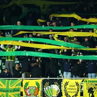 Confronto entre claque do Tondela e staff do FC Porto
