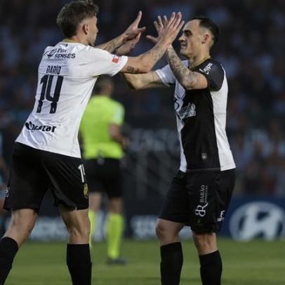 Farense vence Vizela 2-0 e regressa aos triunfos após três jogos