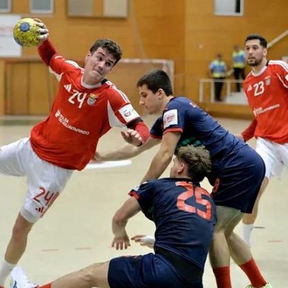 Benfica busca corrigir imagem e admite jogo ainda mais complicado