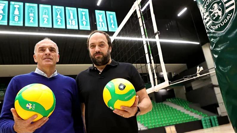 O ex-treinador e o atual treinador